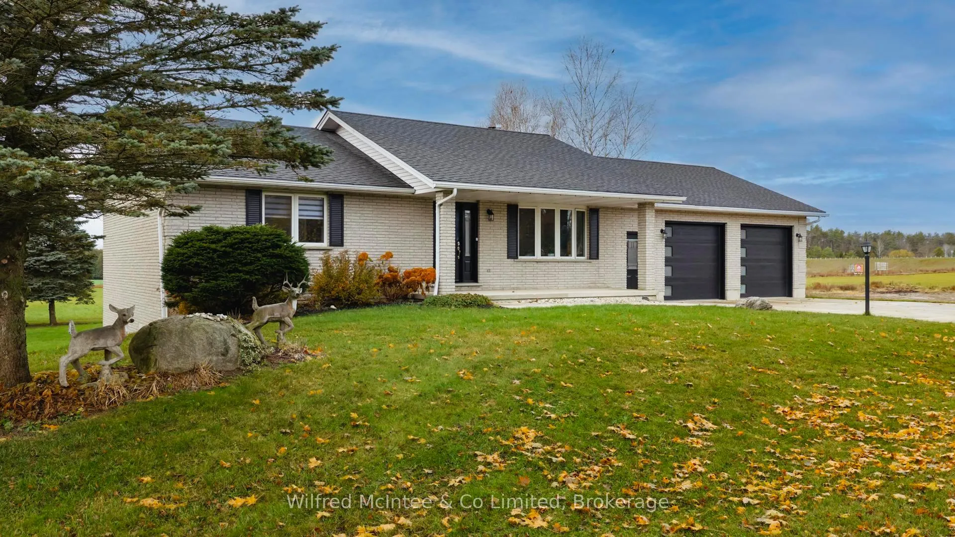 Photo 2 of 189 Maple Hill Road, Brockton — HOMEH