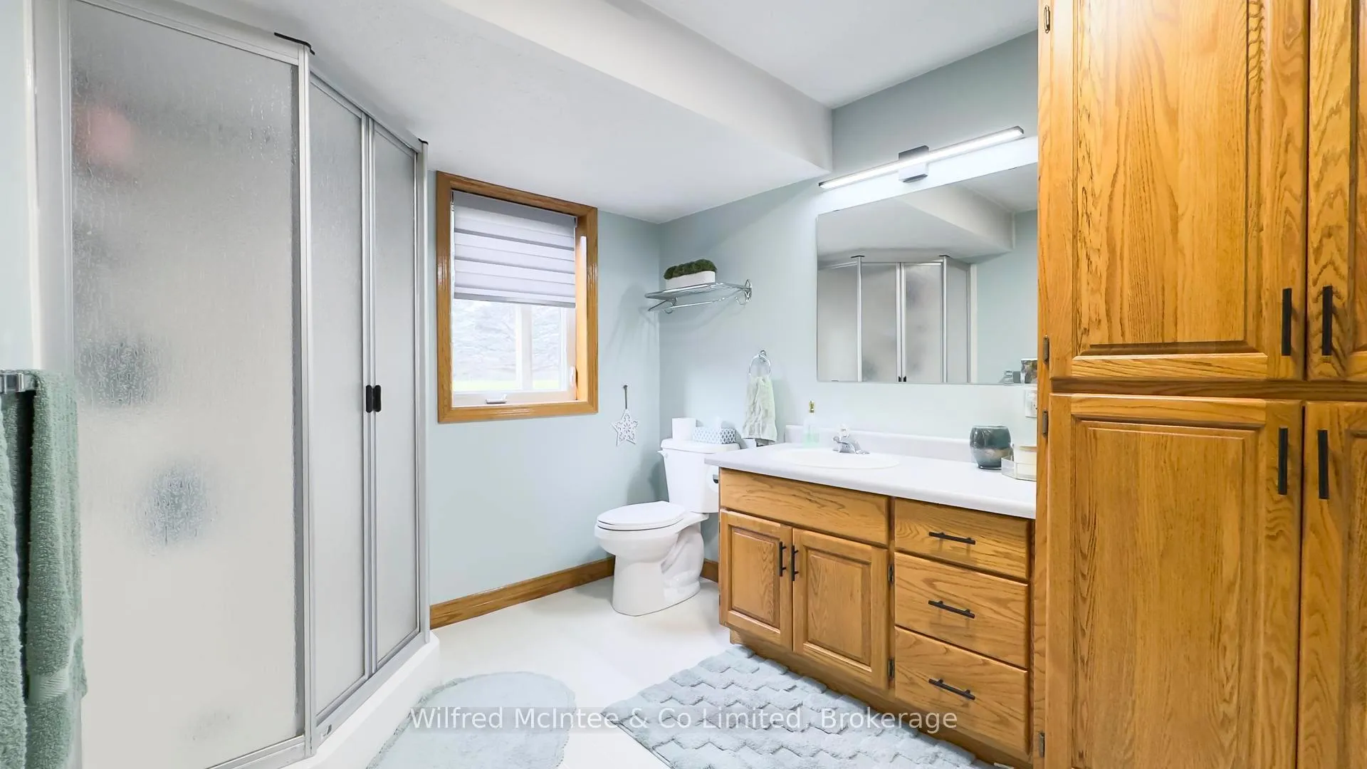 Photo 35 of 189 Maple Hill Road, Brockton — HOMEH