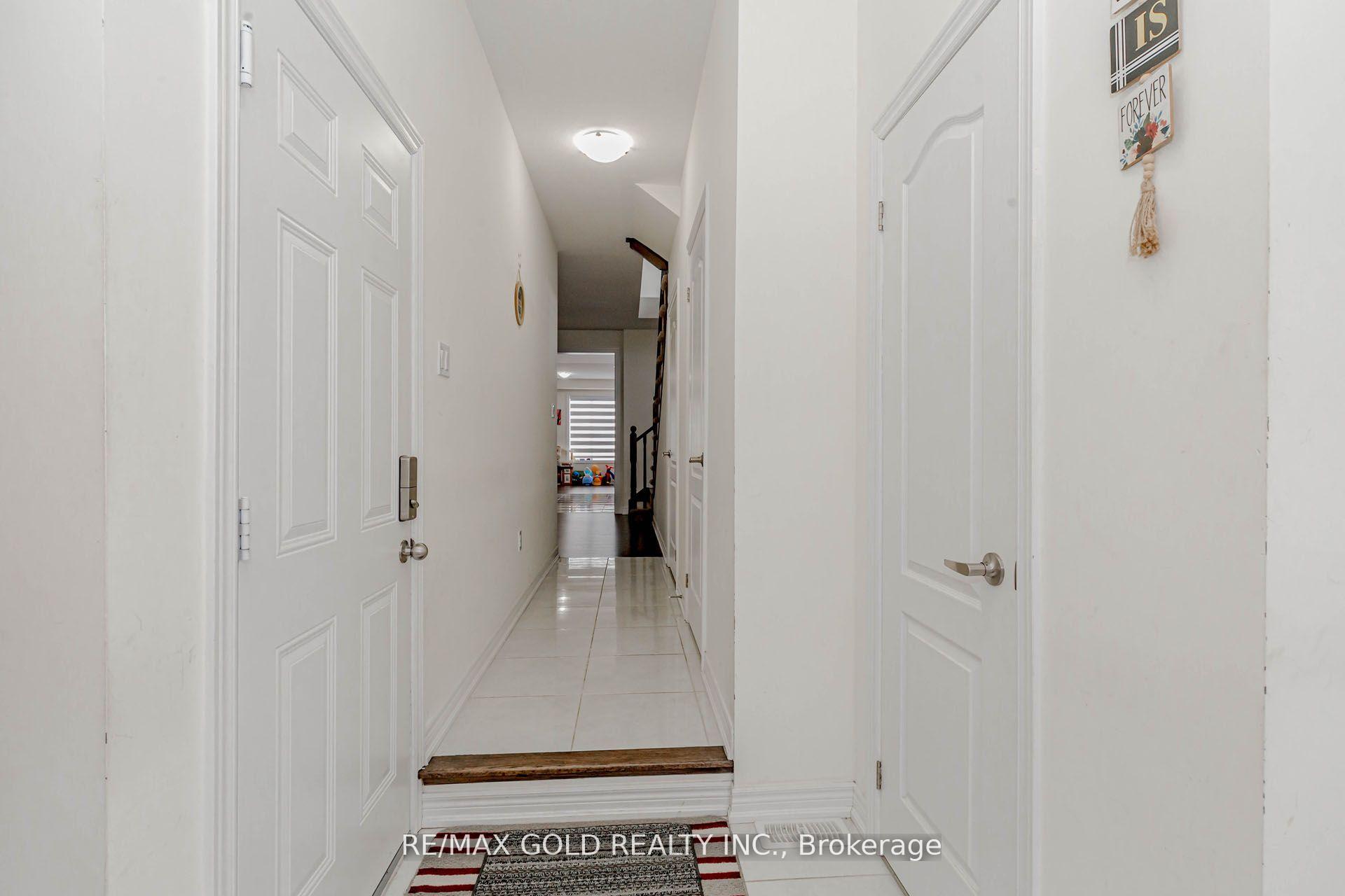 Photo 5 of Unit 82, 166 Deerpath Drive W, Guelph, Willow West/Sugarbush/West Acres — HOMEH