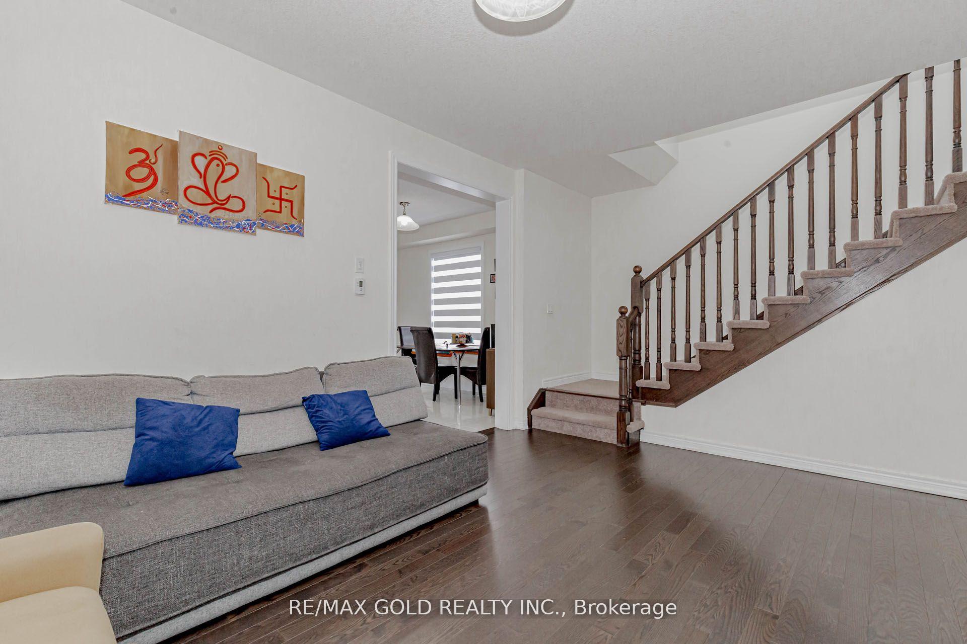 Photo 8 of Unit 82, 166 Deerpath Drive W, Guelph, Willow West/Sugarbush/West Acres — HOMEH