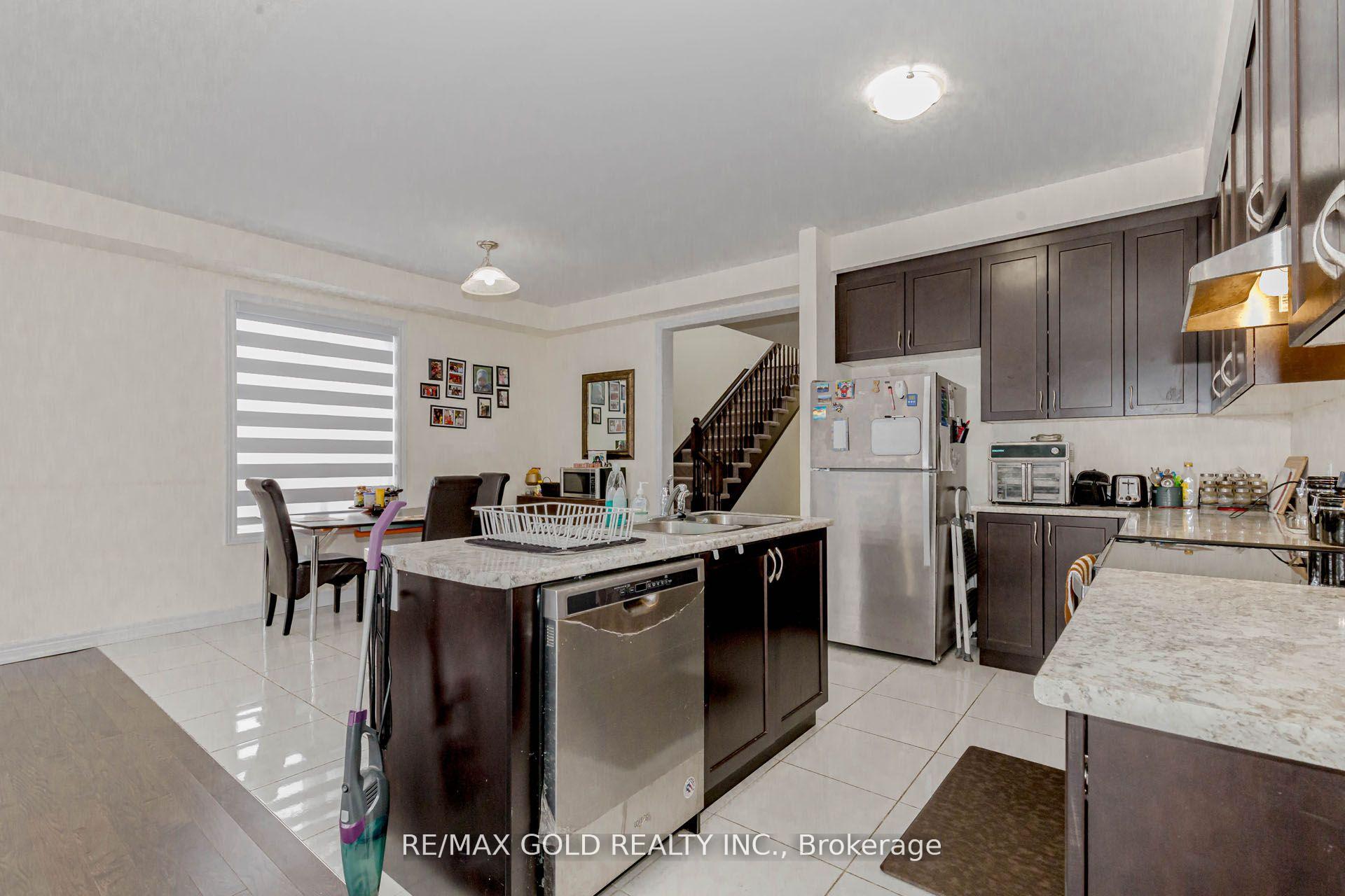 Photo 15 of Unit 82, 166 Deerpath Drive W, Guelph, Willow West/Sugarbush/West Acres — HOMEH