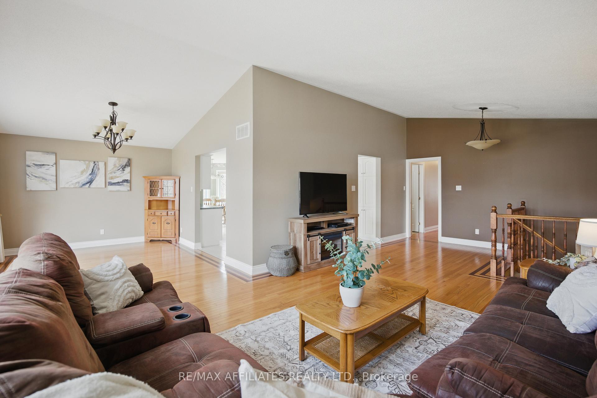 Photo 13 of 338 Megan Drive, Beckwith, Beckwith Twp — HOMEH