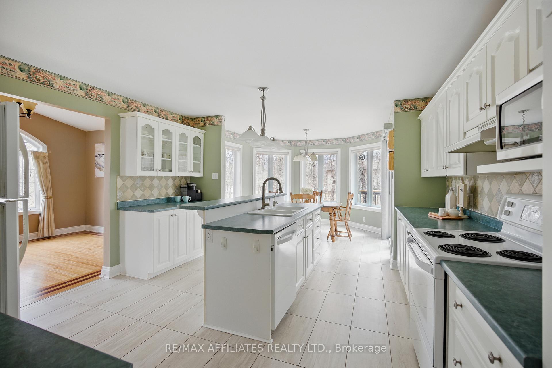 Photo 14 of 338 Megan Drive, Beckwith, Beckwith Twp — HOMEH