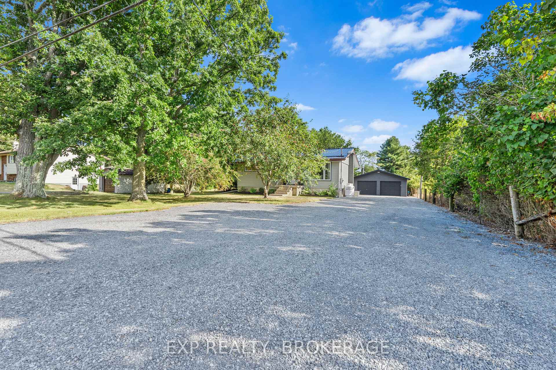 Photo 2 of 3858 Quinn Road W, Frontenac, Frontenac South — HOMEH