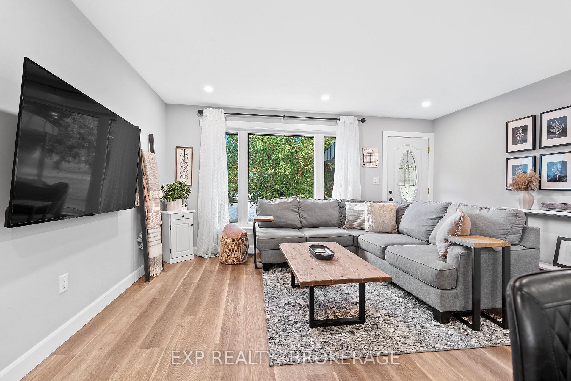Photo 10 of 3858 Quinn Road W, Frontenac, Frontenac South — HOMEH