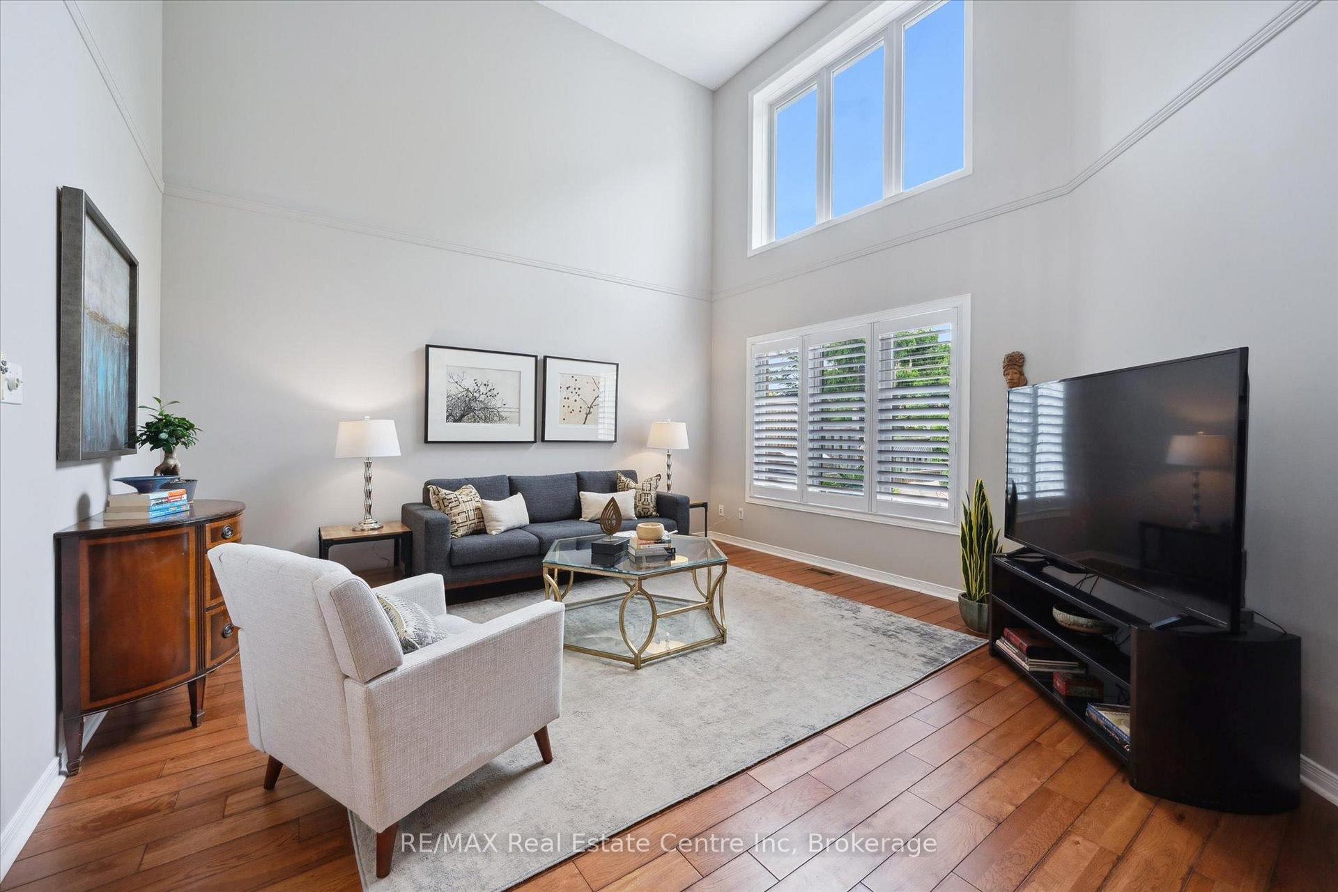 Photo 3 of 52 Camm Crescent, Guelph, Pineridge/Westminster Woods — HOMEH