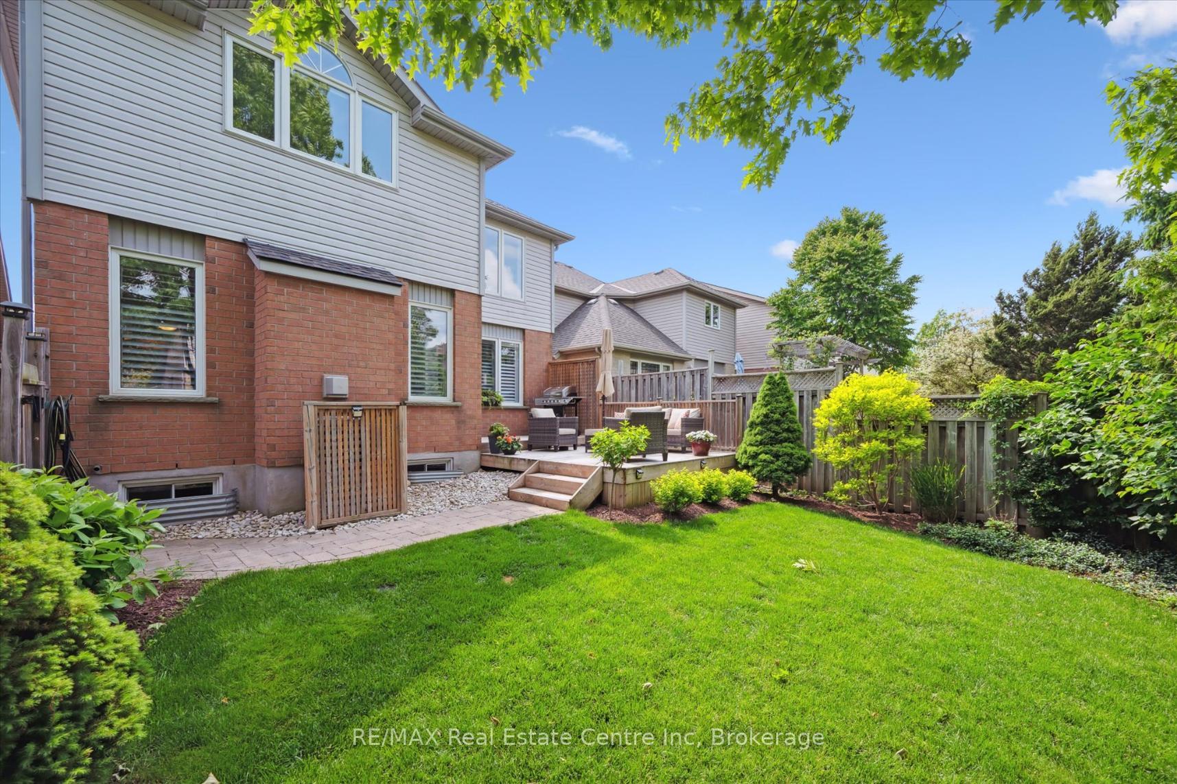 Photo 20 of 52 Camm Crescent, Guelph, Pineridge/Westminster Woods — HOMEH