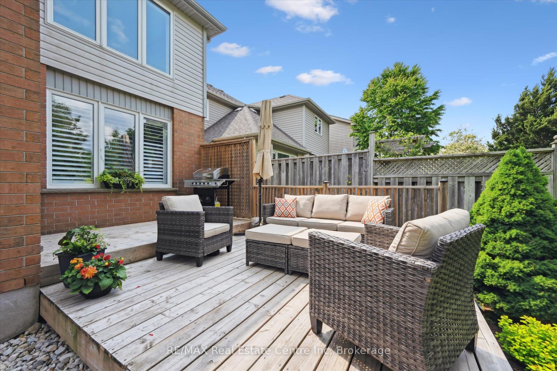 Photo 22 of 52 Camm Crescent, Guelph, Pineridge/Westminster Woods — HOMEH