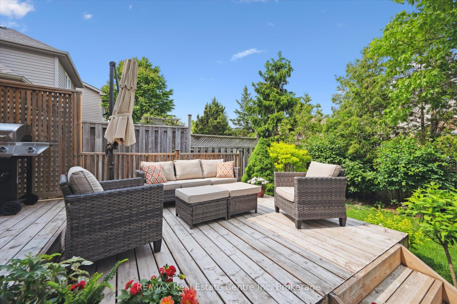Photo 23 of 52 Camm Crescent, Guelph, Pineridge/Westminster Woods — HOMEH