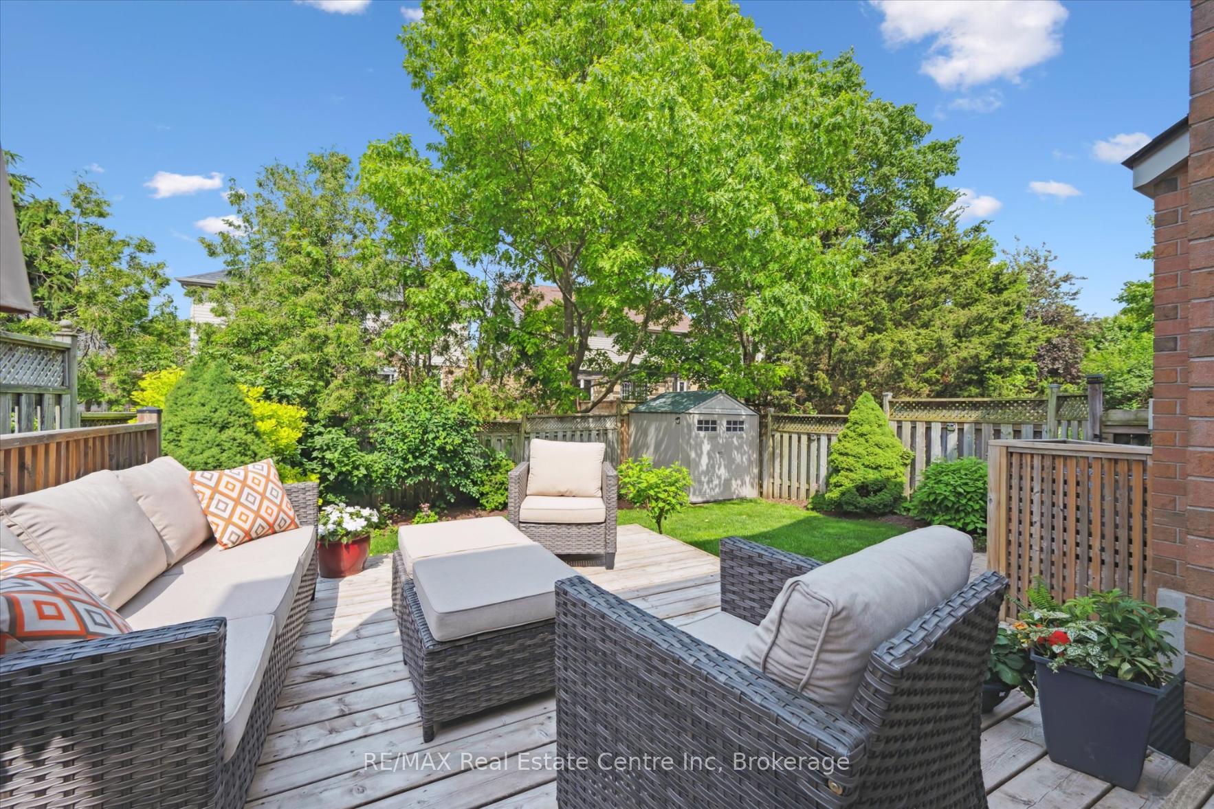 Photo 24 of 52 Camm Crescent, Guelph, Pineridge/Westminster Woods — HOMEH