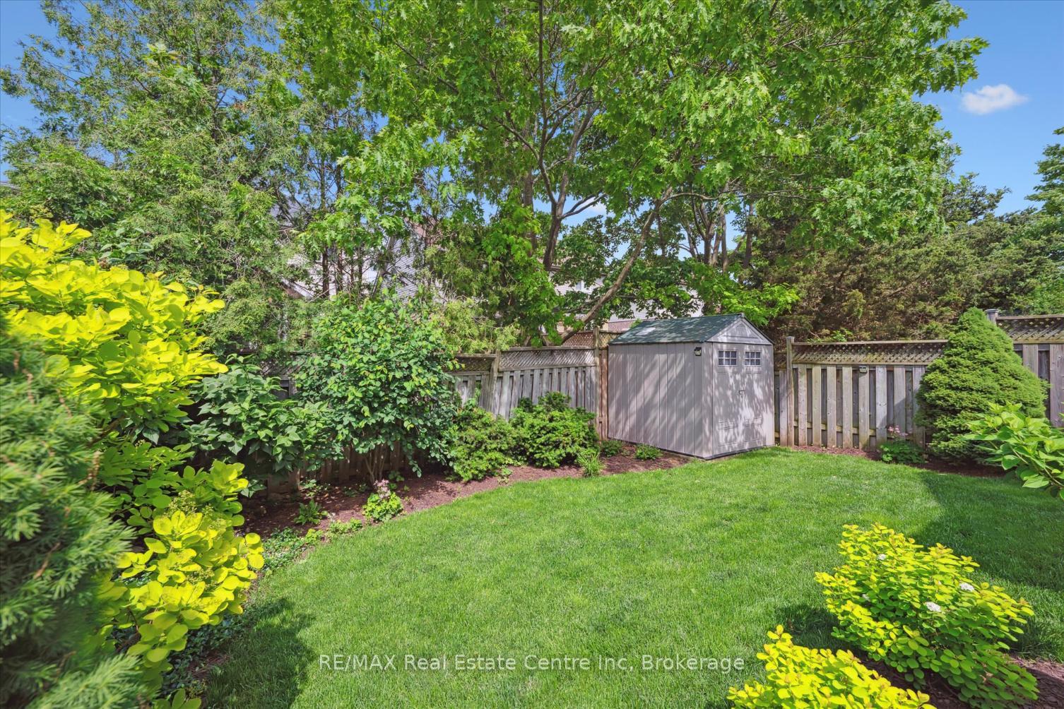 Photo 26 of 52 Camm Crescent, Guelph, Pineridge/Westminster Woods — HOMEH