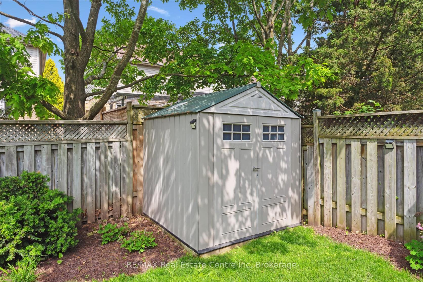Photo 27 of 52 Camm Crescent, Guelph, Pineridge/Westminster Woods — HOMEH