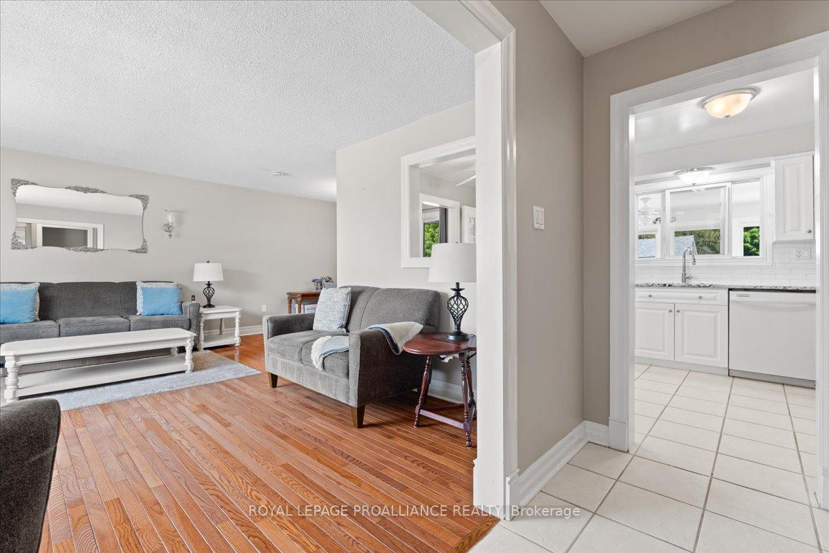 Photo 6 of 54 Safe Boulevard, Belleville, Belleville Ward — HOMEH