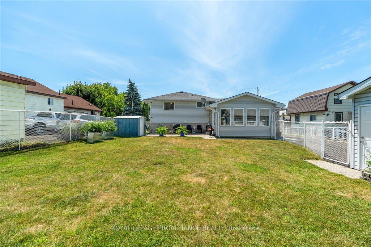 Photo 35 of 54 Safe Boulevard, Belleville, Belleville Ward — HOMEH