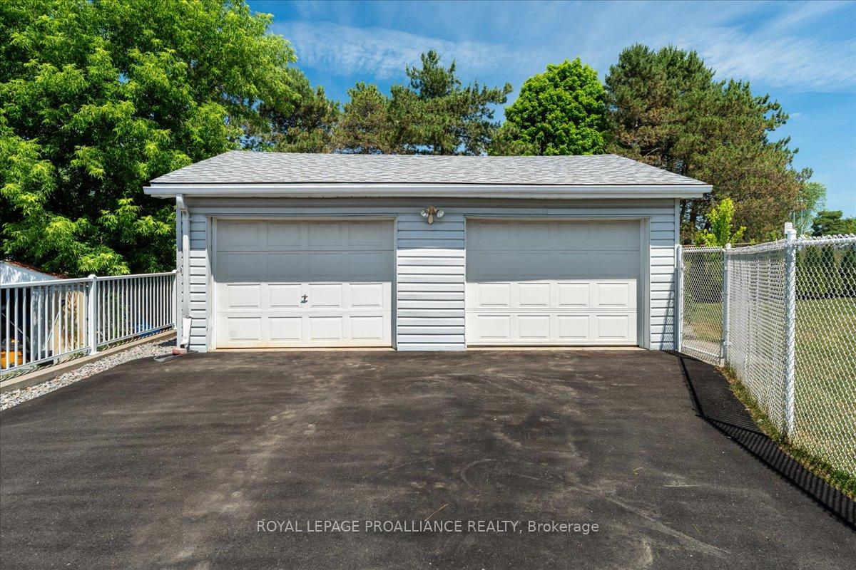 Photo 37 of 54 Safe Boulevard, Belleville, Belleville Ward — HOMEH
