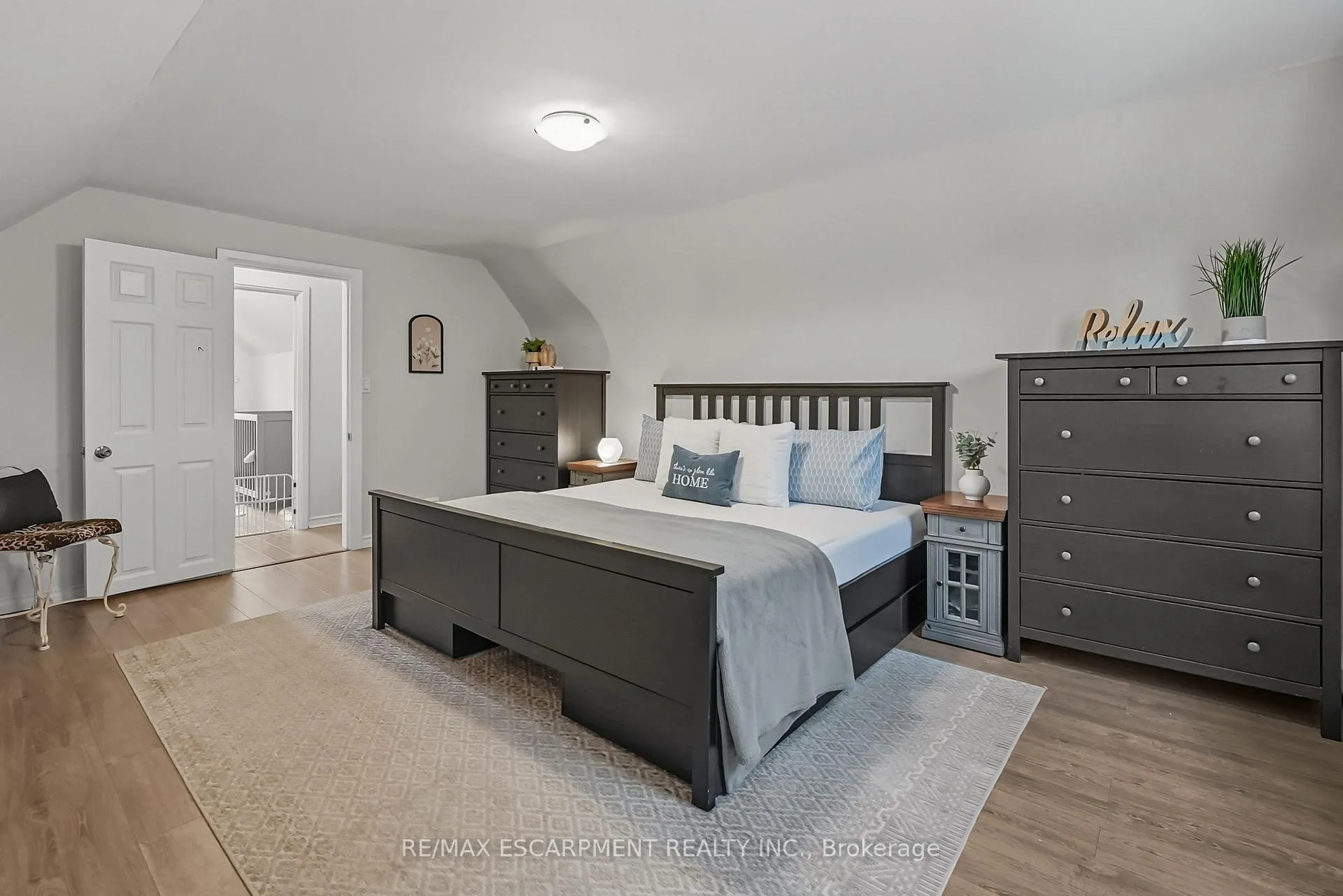 Photo 16 of 246 Green Road, Hamilton, Stoney Creek — HOMEH