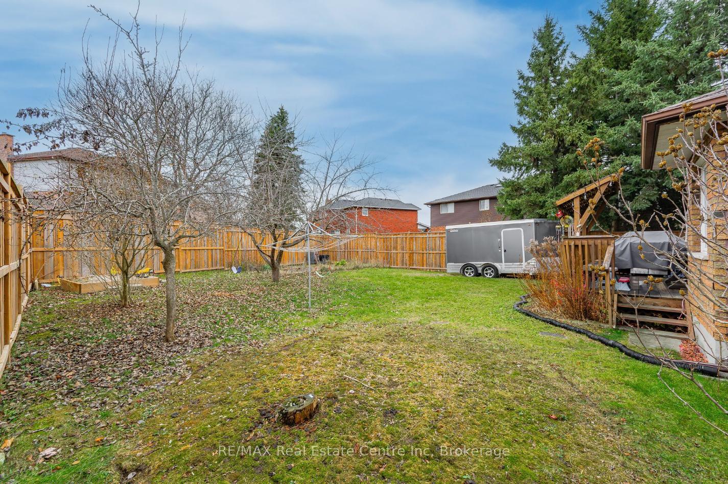 Photo 24 of 10 Kortright Road E, Guelph, Kortright East — HOMEH