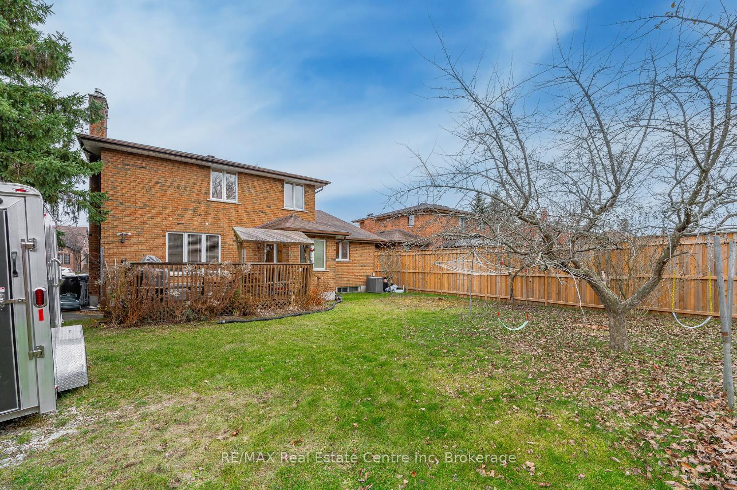 Photo 25 of 10 Kortright Road E, Guelph, Kortright East — HOMEH