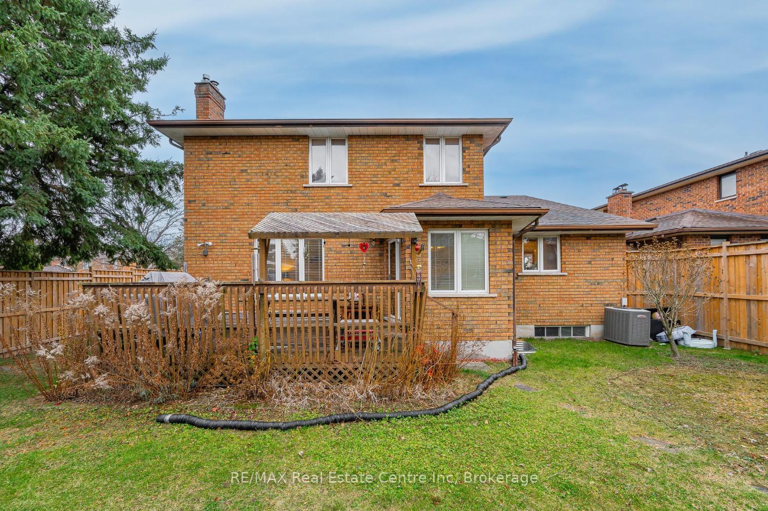 Photo 26 of 10 Kortright Road E, Guelph, Kortright East — HOMEH
