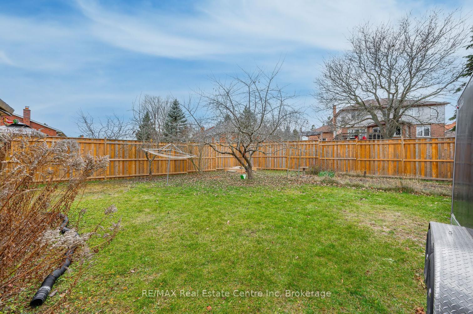 Photo 27 of 10 Kortright Road E, Guelph, Kortright East — HOMEH
