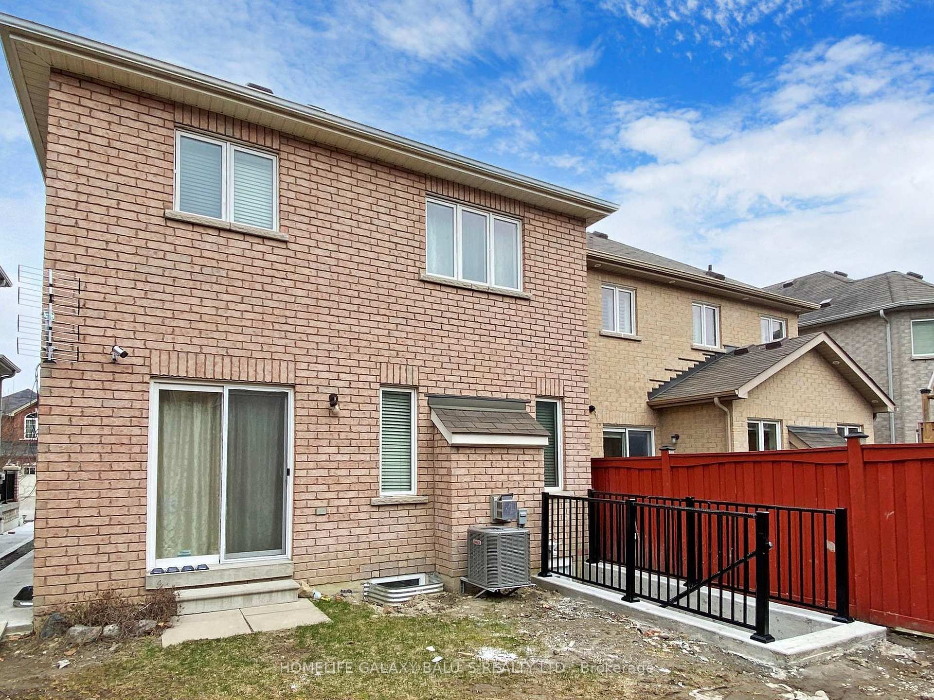 Photo 24 of Unit Basement, 20 Draycott Avenue, Ajax, Northeast Ajax — HOMEH