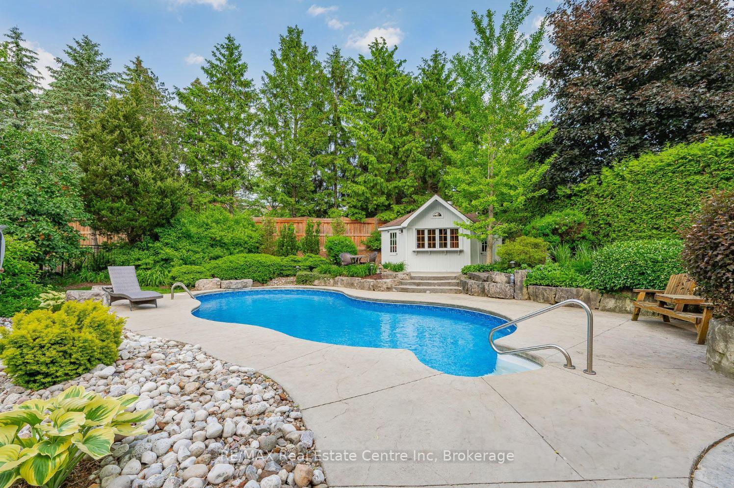 Photo 2 of 61 Tanager Drive, Guelph, Kortright Hills — HOMEH