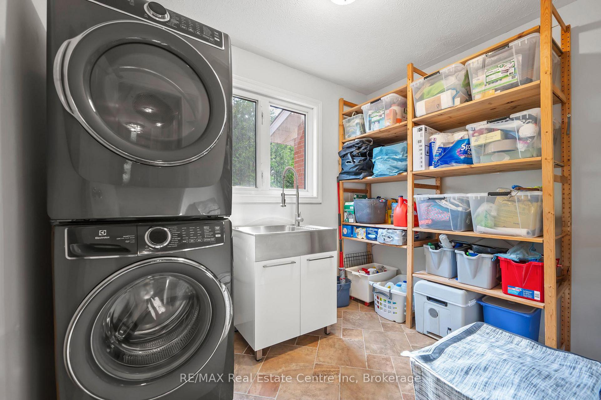 Photo 18 of 61 Tanager Drive, Guelph, Kortright Hills — HOMEH
