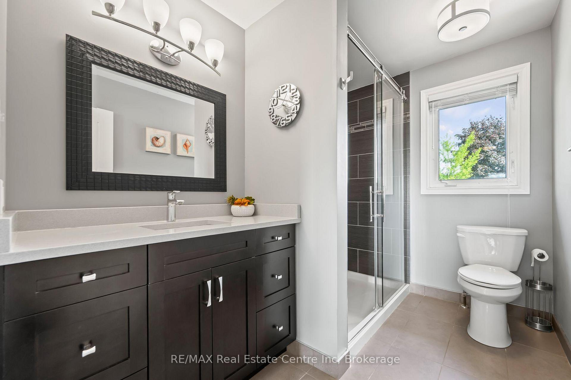 Photo 27 of 61 Tanager Drive, Guelph, Kortright Hills — HOMEH