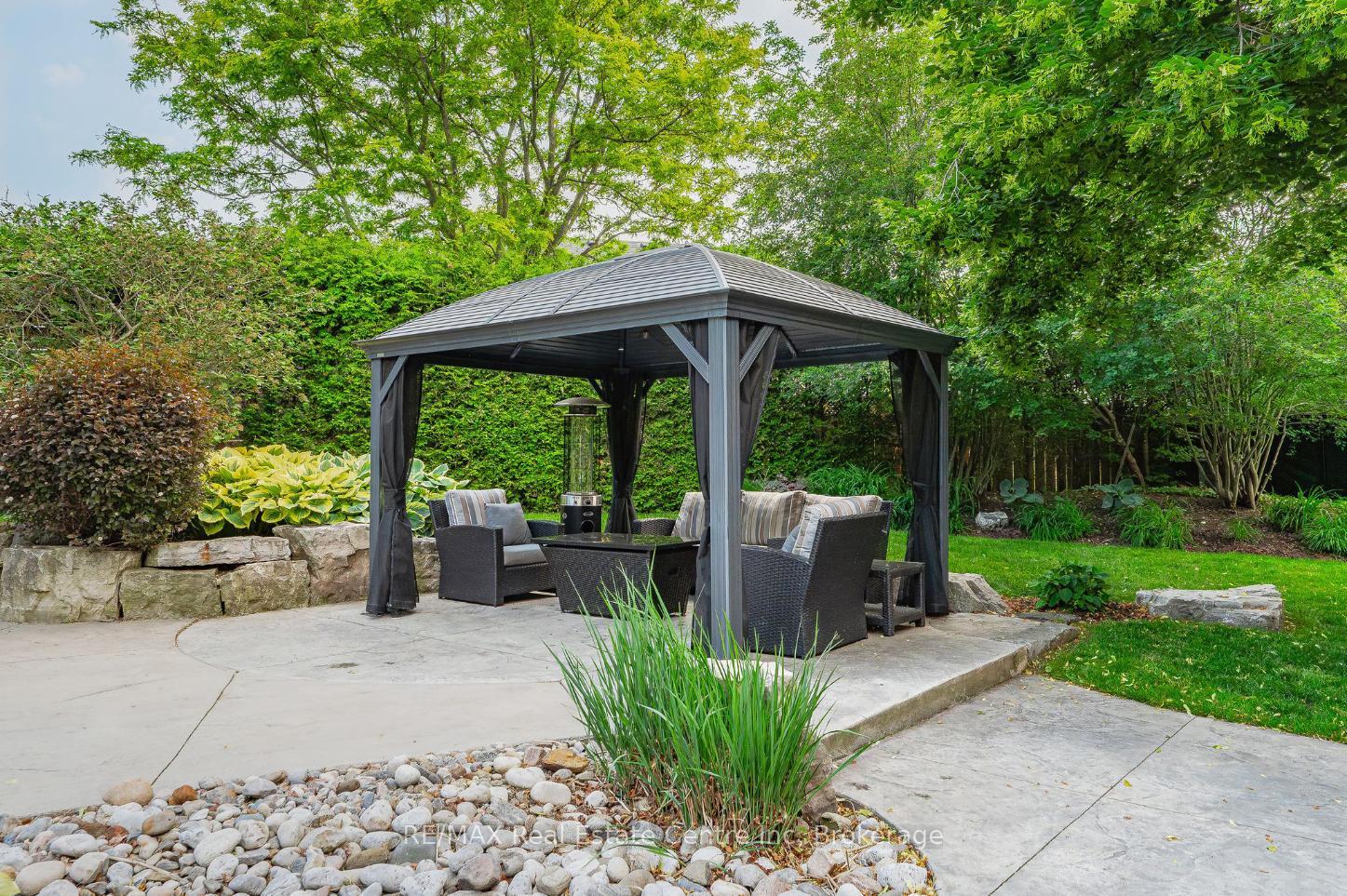 Photo 39 of 61 Tanager Drive, Guelph, Kortright Hills — HOMEH