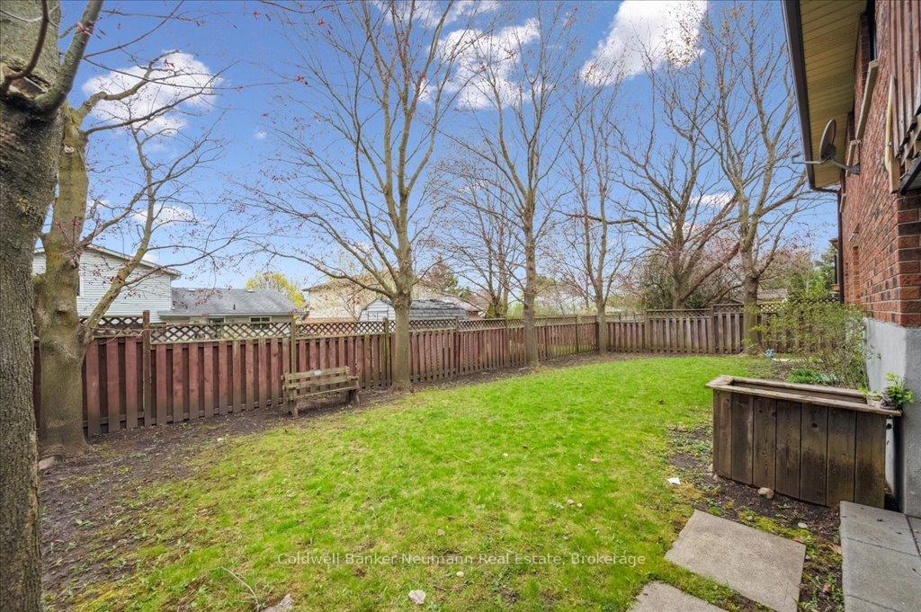 Photo 32 of 17 Brazolot Drive, Guelph, Kortright West — HOMEH