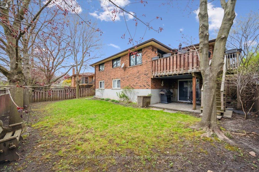 Photo 33 of 17 Brazolot Drive, Guelph, Kortright West — HOMEH