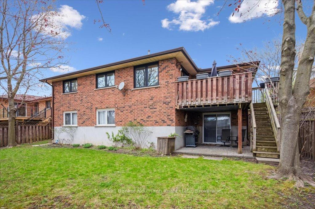 Photo 36 of 17 Brazolot Drive, Guelph, Kortright West — HOMEH