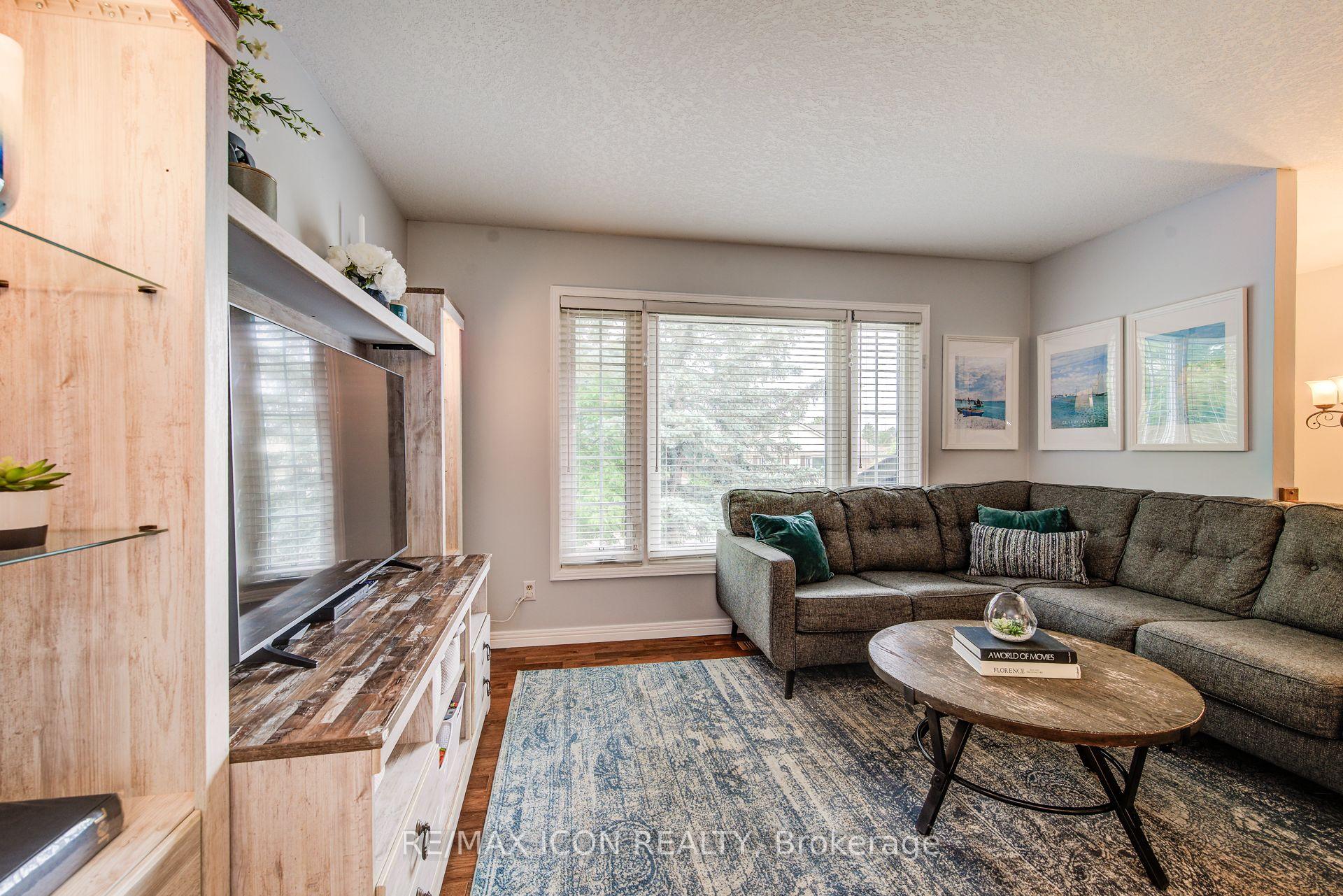 Photo 16 of 156 Marksam Road, Guelph, Willow West/Sugarbush/West Acres — HOMEH