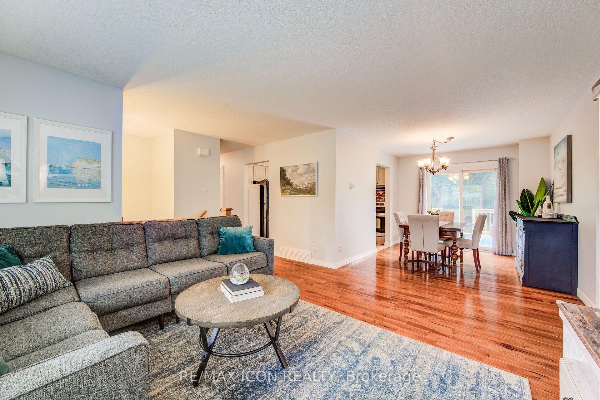 Photo 17 of 156 Marksam Road, Guelph, Willow West/Sugarbush/West Acres — HOMEH
