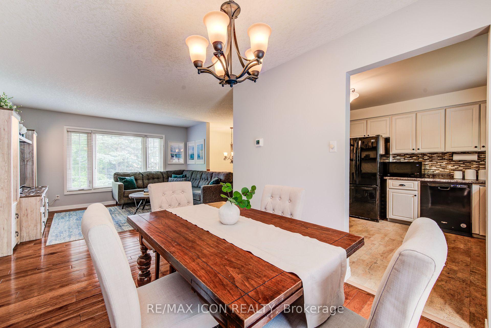 Photo 19 of 156 Marksam Road, Guelph, Willow West/Sugarbush/West Acres — HOMEH