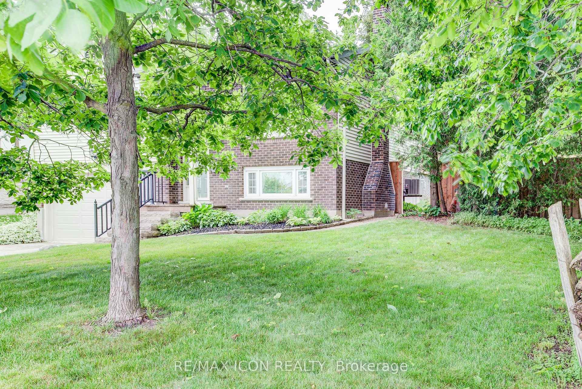 Photo 38 of 156 Marksam Road, Guelph, Willow West/Sugarbush/West Acres — HOMEH