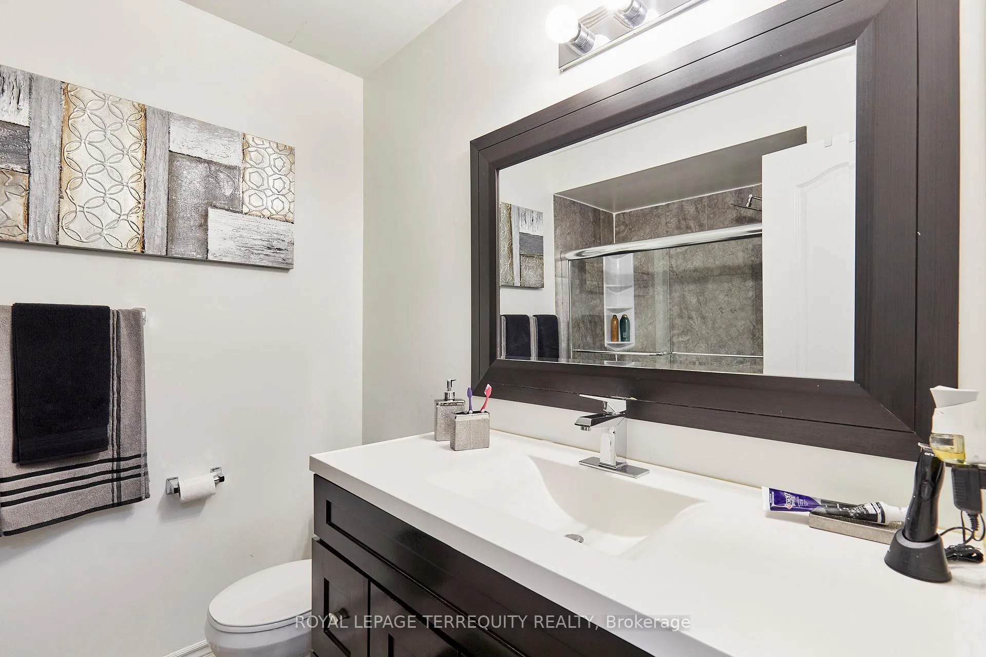 Photo 31 of 254 Willowbrook Drive, Whitby, Pringle Creek — HOMEH