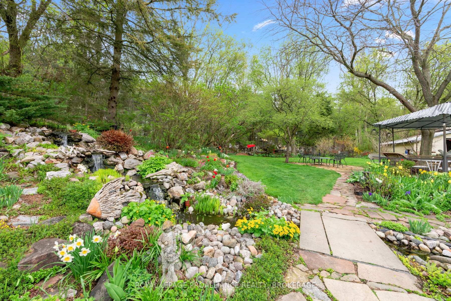Photo 9 of 2078 Sunbury Road, Frontenac, Frontenac South — HOMEH