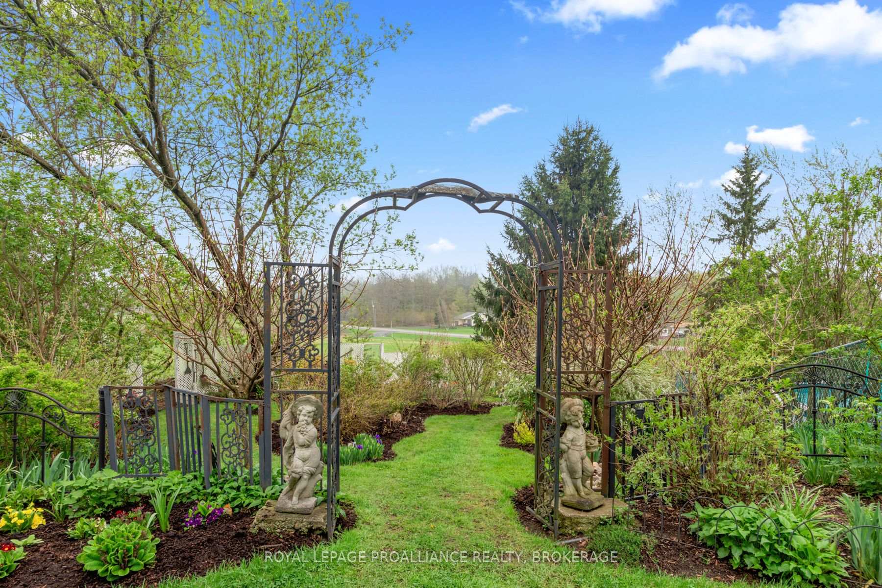 Photo 17 of 2078 Sunbury Road, Frontenac, Frontenac South — HOMEH