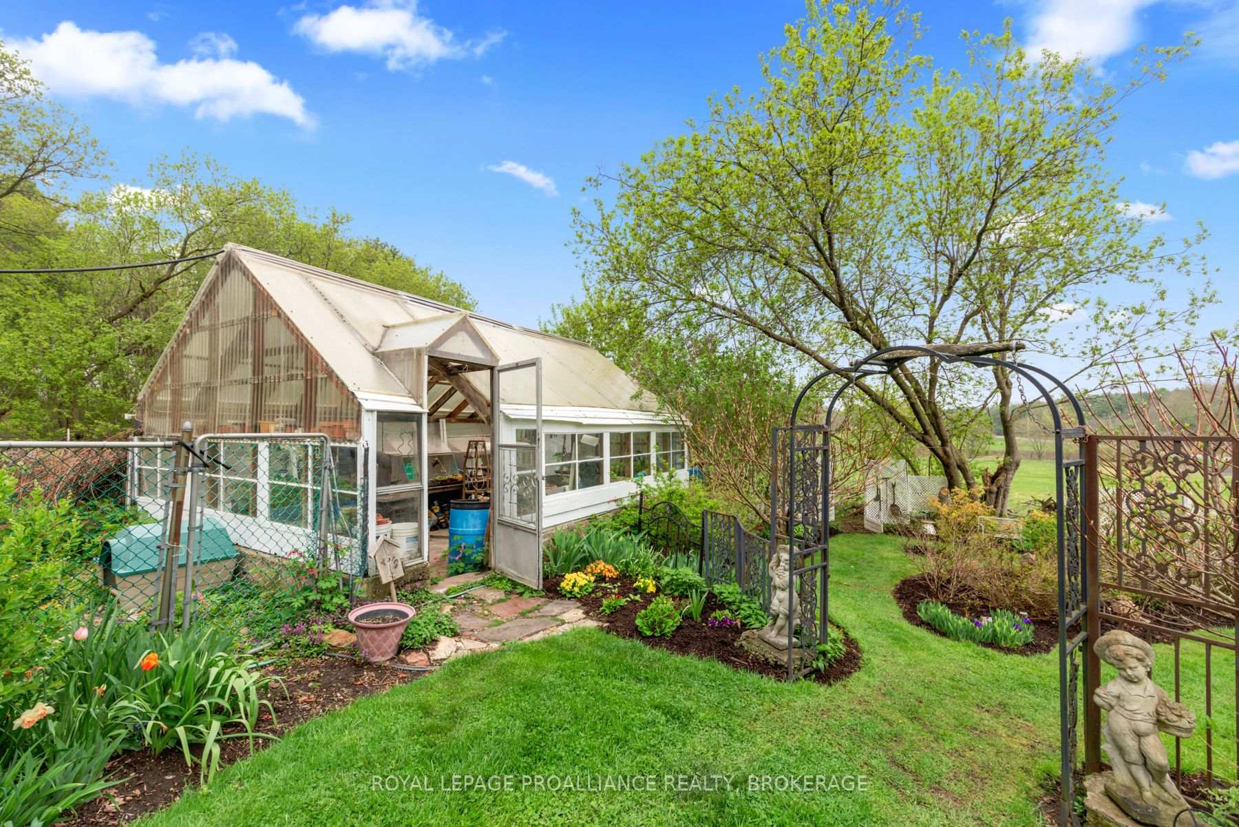 Photo 18 of 2078 Sunbury Road, Frontenac, Frontenac South — HOMEH