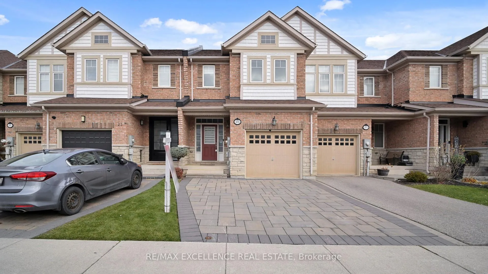 Front of 25 Vinewood Road