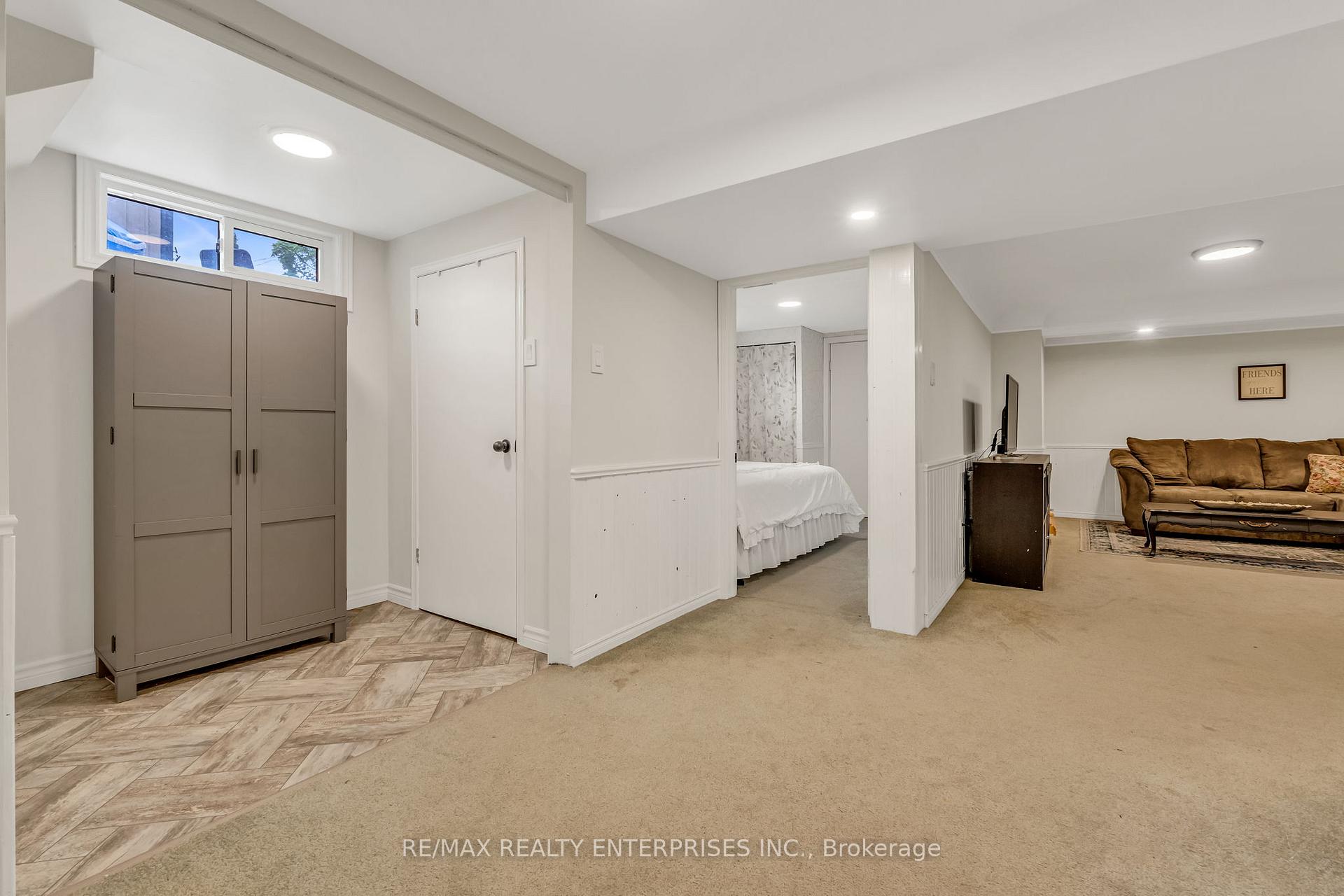 Photo 19 of 4 Blackbird Crescent, Guelph, Victoria North — HOMEH