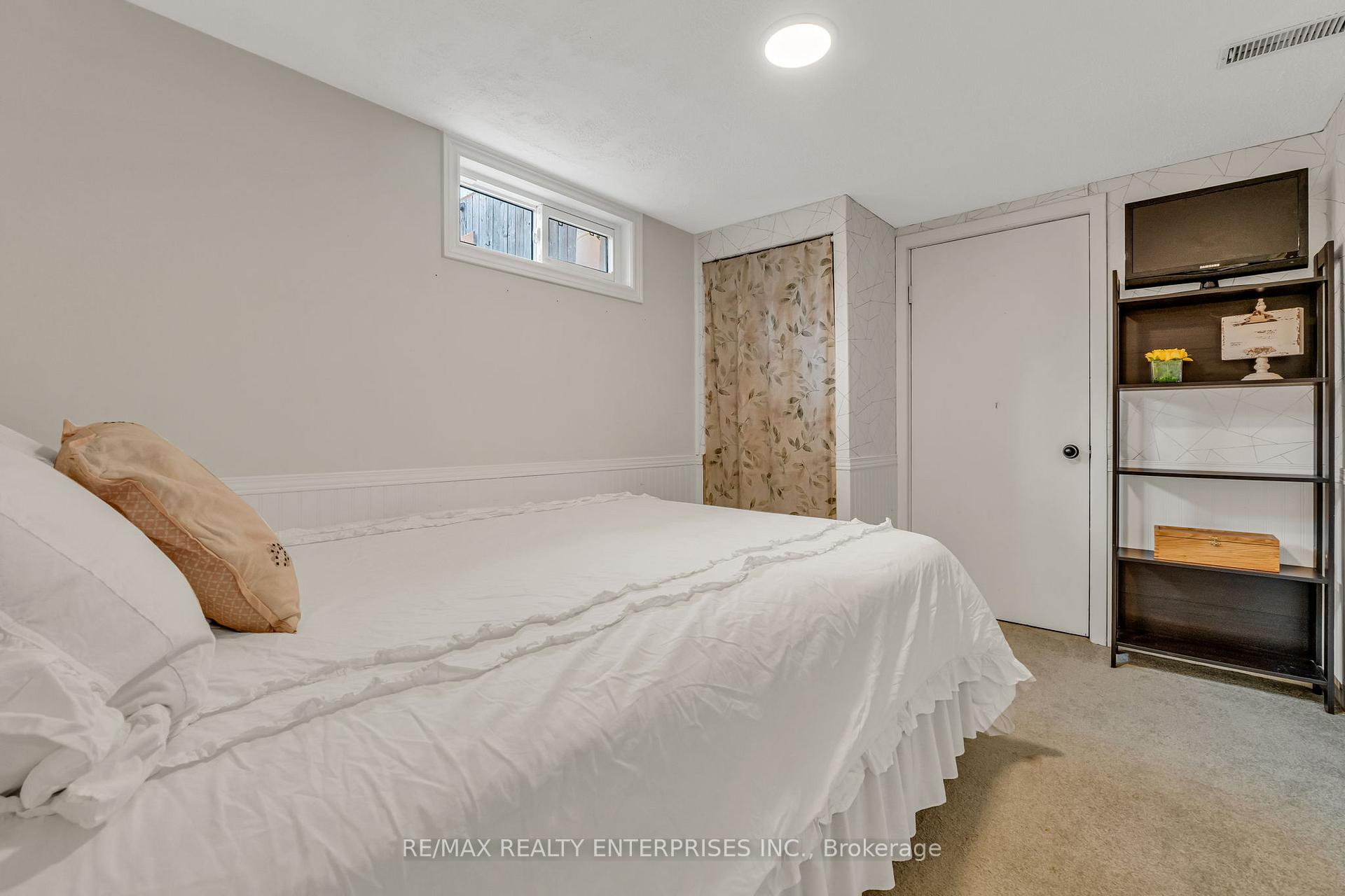 Photo 27 of 4 Blackbird Crescent, Guelph, Victoria North — HOMEH