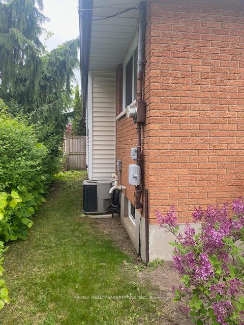 Photo 37 of 4 Blackbird Crescent, Guelph, Victoria North — HOMEH