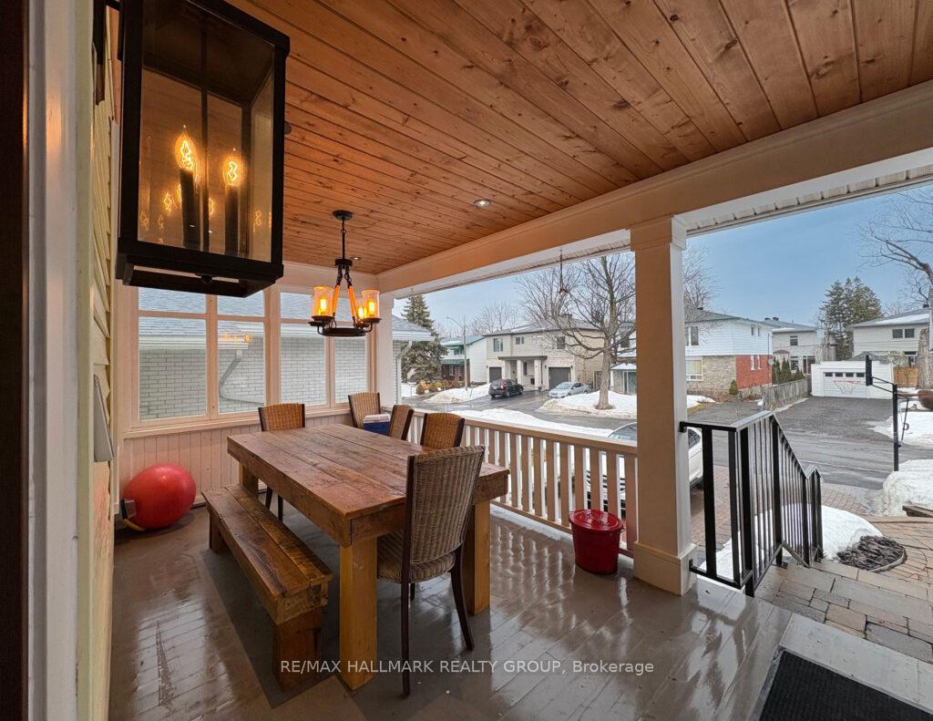 Photo 5 of 852 Forest Street, Ottawa, Queensway Terrace North — HOMEH