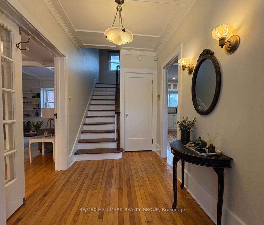 Photo 6 of 852 Forest Street, Ottawa, Queensway Terrace North — HOMEH