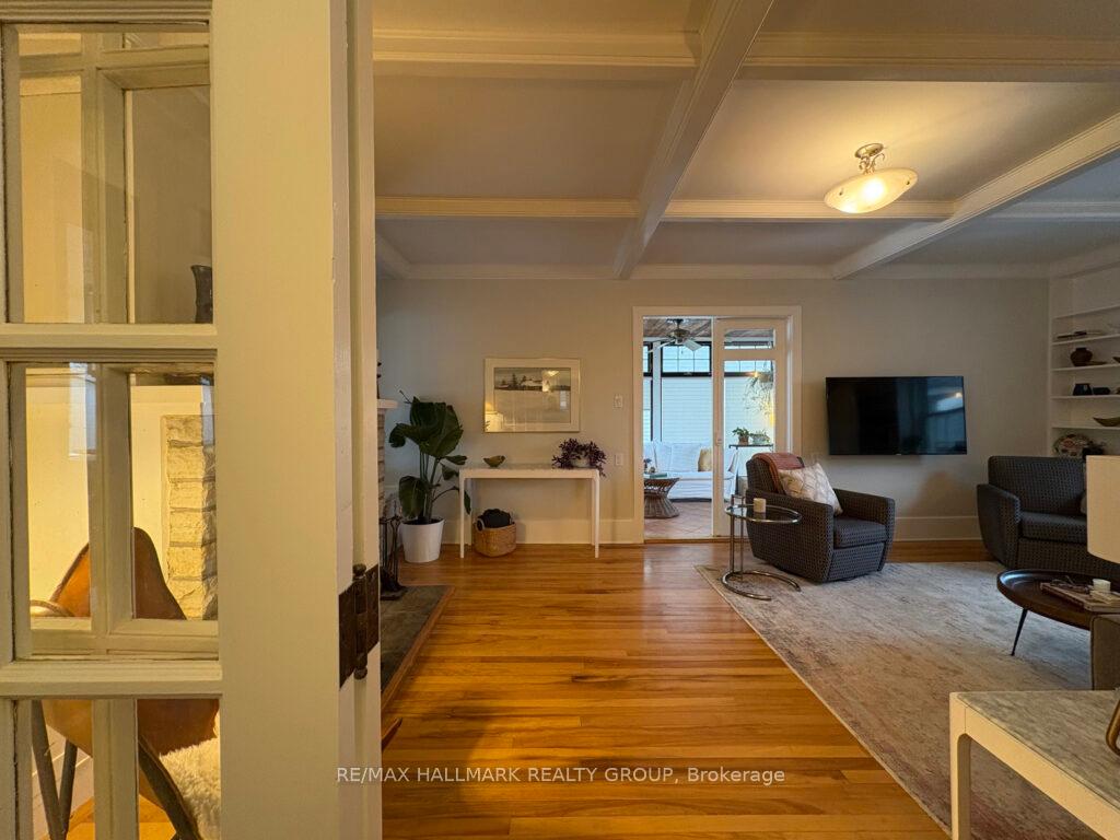 Photo 16 of 852 Forest Street, Ottawa, Queensway Terrace North — HOMEH