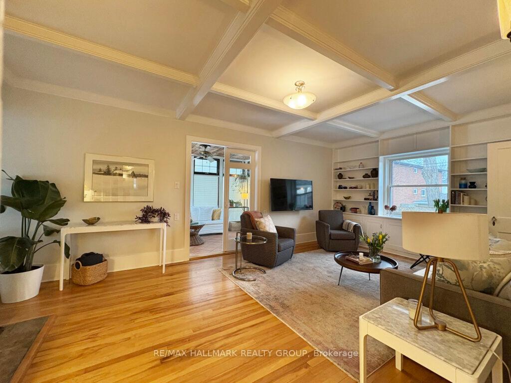 Photo 19 of 852 Forest Street, Ottawa, Queensway Terrace North — HOMEH