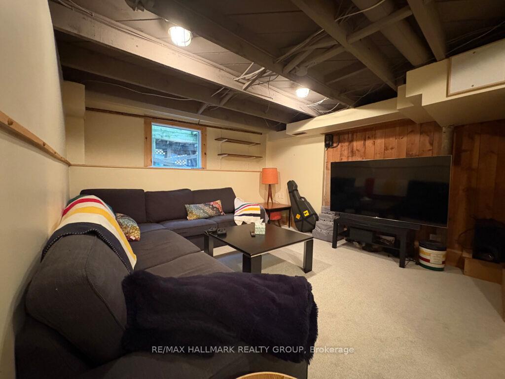 Photo 38 of 852 Forest Street, Ottawa, Queensway Terrace North — HOMEH
