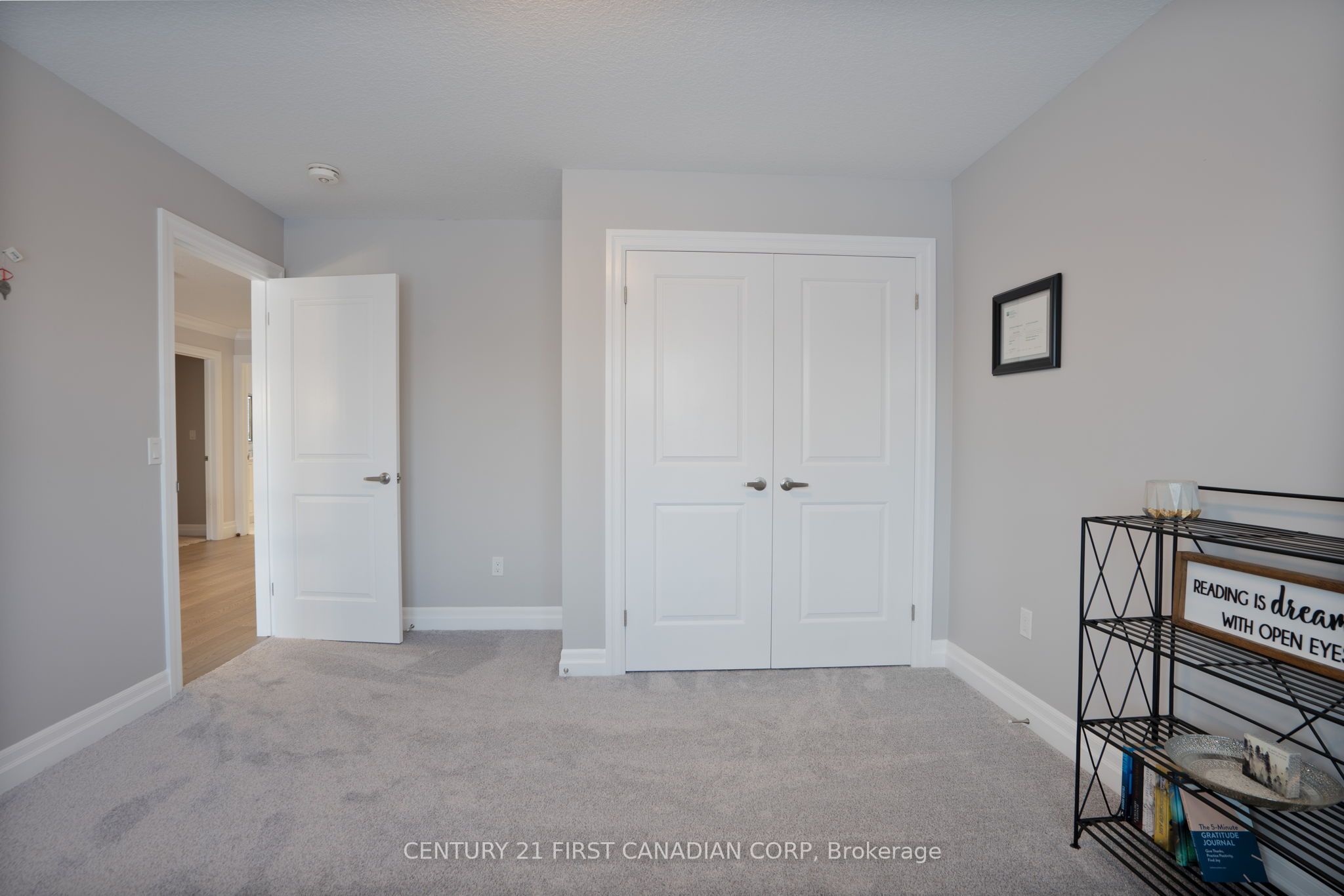 Photo 50 of 11 Valleyview Crescent, Middlesex Centre, Komoka — HOMEH